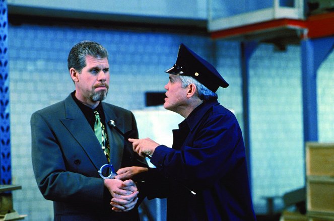 Police Academy: Mission to Moscow - Van film - Ron Perlman, G. W. Bailey