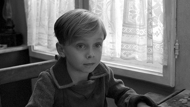 Das Weiße Band - Eine deutsche Kindergeschichte - Filmfotos - Miljan Chatelain