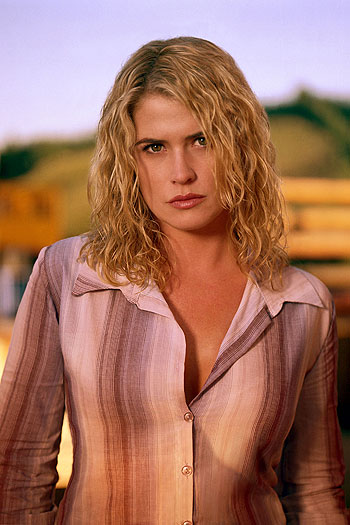 A cápa visszavág - Promóció fotók - Kristy Swanson