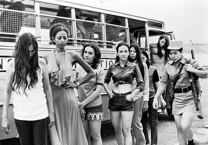 Chained Women - Photos - Pam Grier