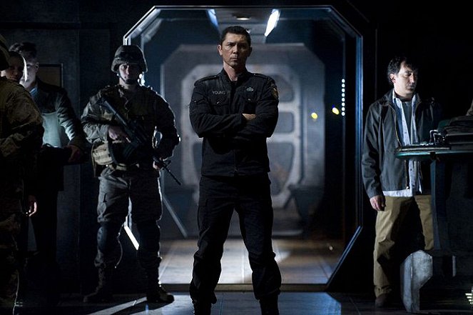 SGU Stargate Universe - Filmfotók - Lou Diamond Phillips