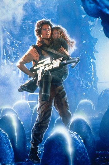Aliens: El regreso - De la película - Sigourney Weaver, Carrie Henn