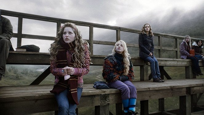 Harry Potter i Książę Półkrwi - Z filmu - Jessie Cave, Evanna Lynch, Emma Watson