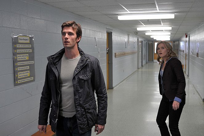 Haven - Season 1 - Butterfly - Photos - Lucas Bryant, Emily Rose