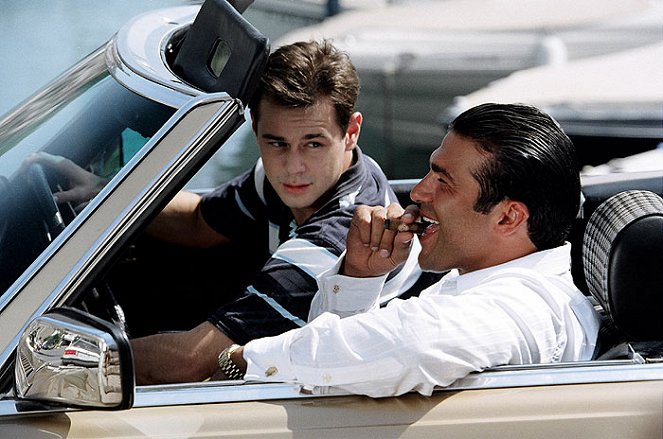 The Business - Do filme - Danny Dyer, Tamer Hassan