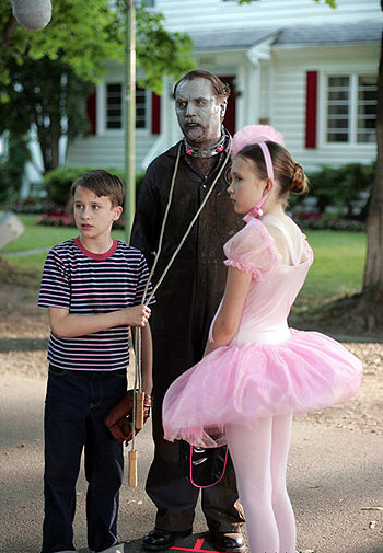 Fido - Hasznos a zombi a háznál - Filmfotók - Kesun Loder, Billy Connolly, Alexia Fast
