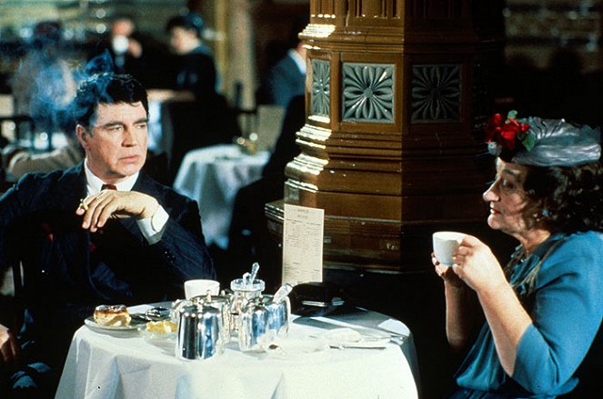 We think the world of you - Film - Alan Bates