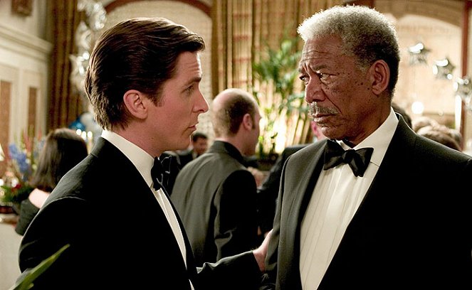 Batman začína - Z filmu - Christian Bale, Morgan Freeman