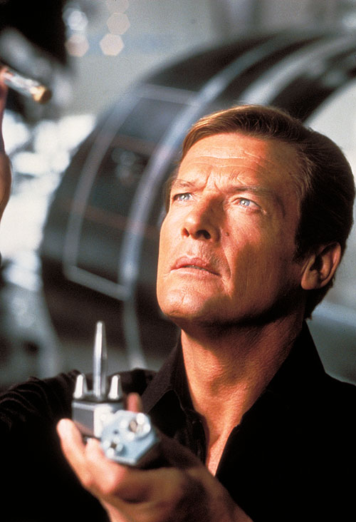 James Bond - Moonraker - streng geheim - Filmfotos - Roger Moore