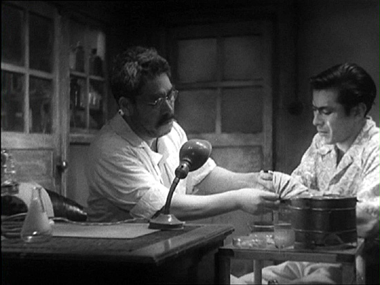 Juopunut enkeli - Kuvat elokuvasta - Takashi Shimura, Toshirō Mifune