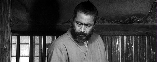 Rőtszakállú - Filmfotók - Toshirō Mifune