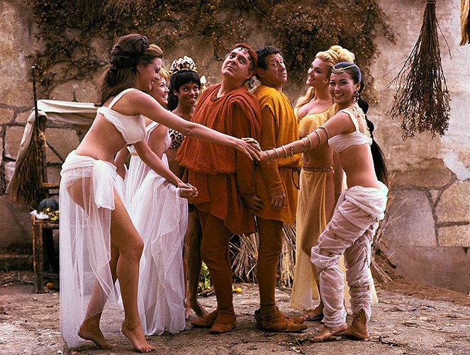 A Funny Thing Happened on the Way to the Forum - Promóció fotók - Zero Mostel, Jack Gilford