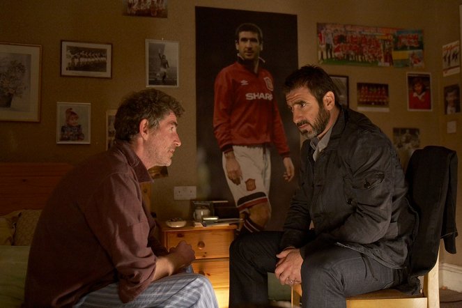 Looking for Eric - Film - Steve Evets, Eric Cantona