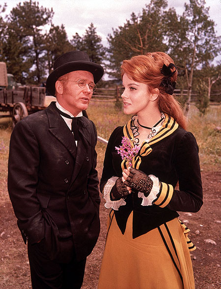 Stagecoach - Do filme - Red Buttons, Ann-Margret