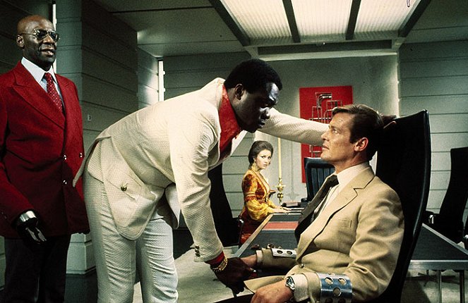 James Bond: Élni és halni hagyni - Filmfotók - Julius Harris, Yaphet Kotto, Jane Seymour, Roger Moore