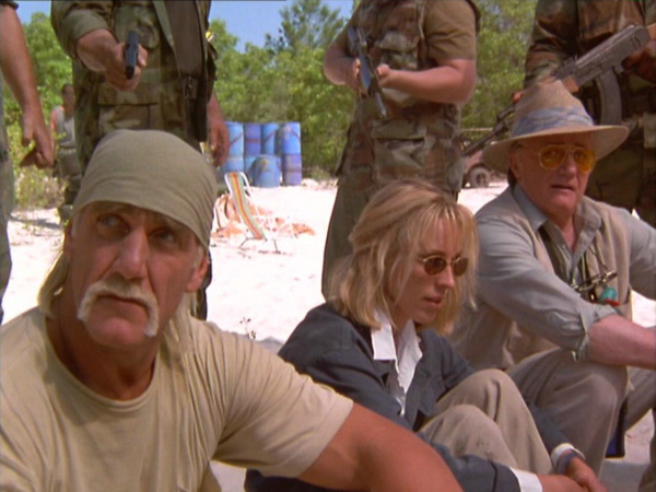 McCinsey's Island - Z filmu - Hulk Hogan, Robert Vaughn