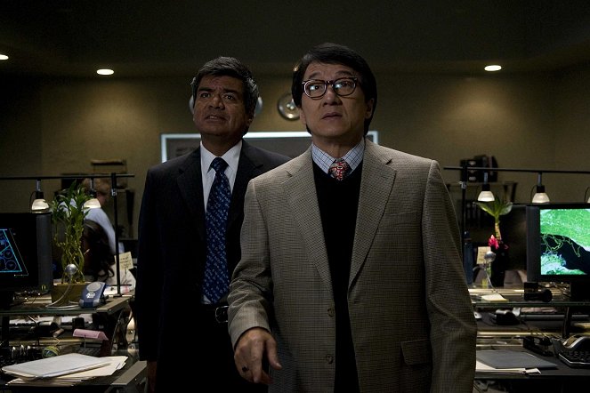 The Spy Next Door - Do filme - George Lopez, Jackie Chan