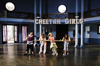 The Cheetah Girls 2 - Van film