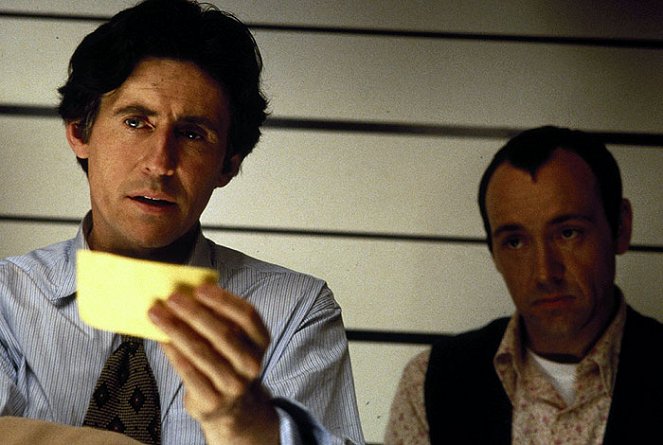 The Usual Suspects - Van film - Gabriel Byrne, Kevin Spacey