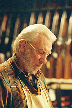 American Gun - Film - Donald Sutherland