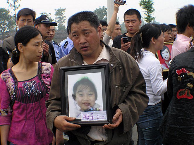 China's Unnatural Disaster: The Tears of Sichuan Province - Van film