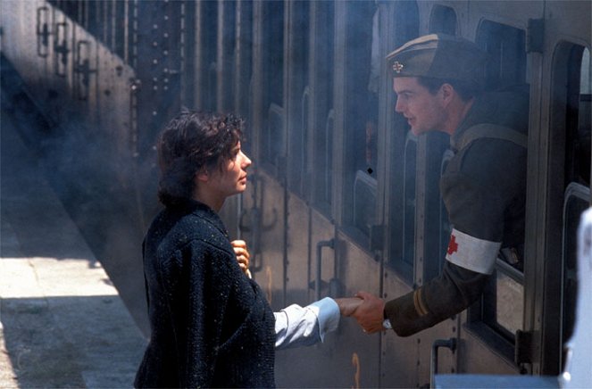In Love and War - Filmfotos - Sandra Bullock, Chris O'Donnell
