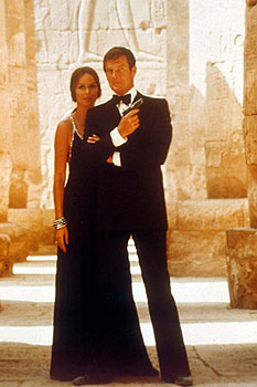 James Bond - Der Spion, der mich liebte - Filmfotos - Barbara Bach, Roger Moore