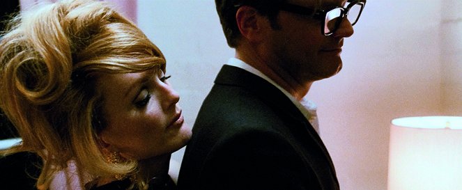 A Single Man - Filmfotos - Julianne Moore, Colin Firth