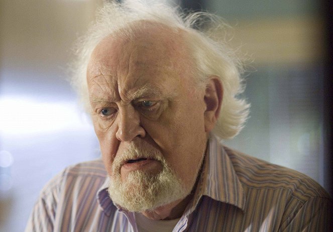 How About You - Filmfotók - Joss Ackland