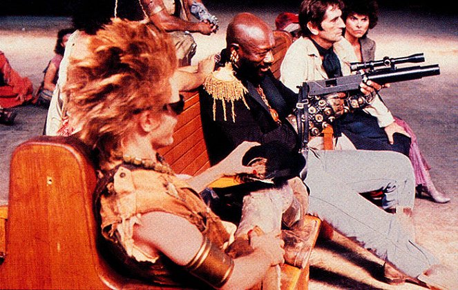 Escape from New York - Photos - Isaac Hayes, Harry Dean Stanton, Adrienne Barbeau