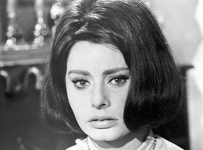 Le Couteau dans la plaie - De filmes - Sophia Loren
