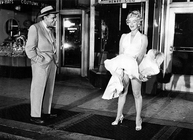Słomiany wdowiec - Z filmu - Tom Ewell, Marilyn Monroe