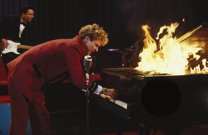 Great Balls of Fire – Jerry Lee Lewis: Ein Leben für den Rock’n’ Roll - Filmfotos - Dennis Quaid