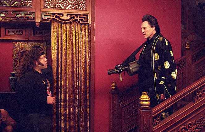 Szerva itt, pofon ott - Filmfotók - Dan Fogler, Christopher Walken