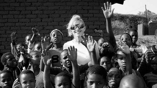 Malawi AIDS-árvái - Madonna szemével - Filmfotók - Madonna