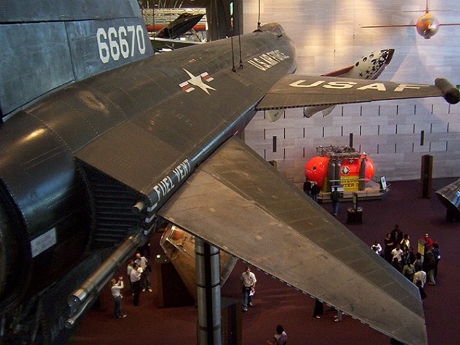 Národní muzeum letectví a kosmonautiky - Z filmu
