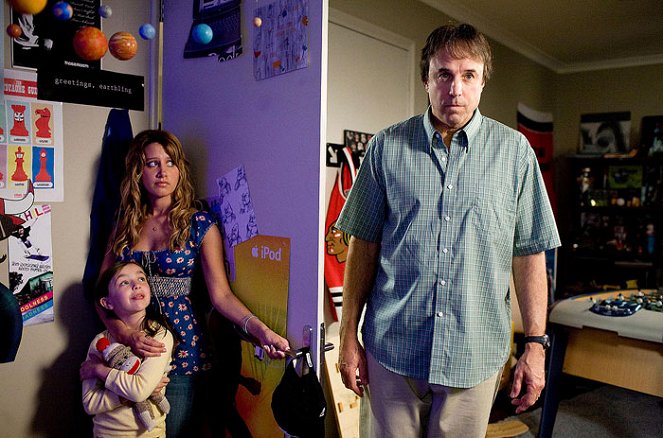 Príšerky v podkroví - Z filmu - Ashley Boettcher, Ashley Tisdale, Kevin Nealon