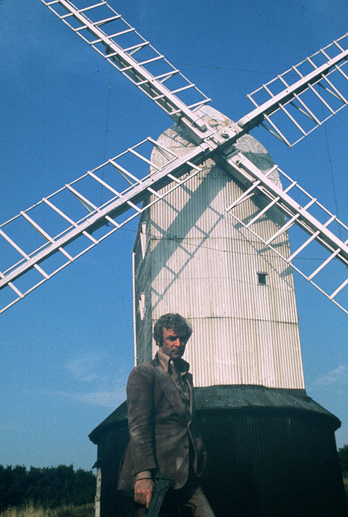 Musta tuulimylly - Kuvat elokuvasta - Michael Caine