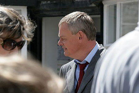 Doc Martin olajra lép - Filmfotók - Martin Clunes