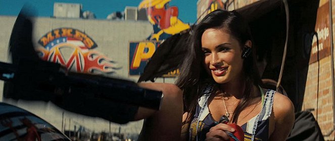 Transformers: Revenge of the Fallen - Van film - Megan Fox