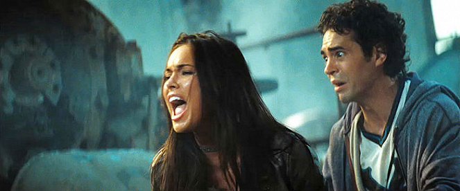 Transformers: Zemsta upadłych - Z filmu - Megan Fox, Ramon Rodriguez