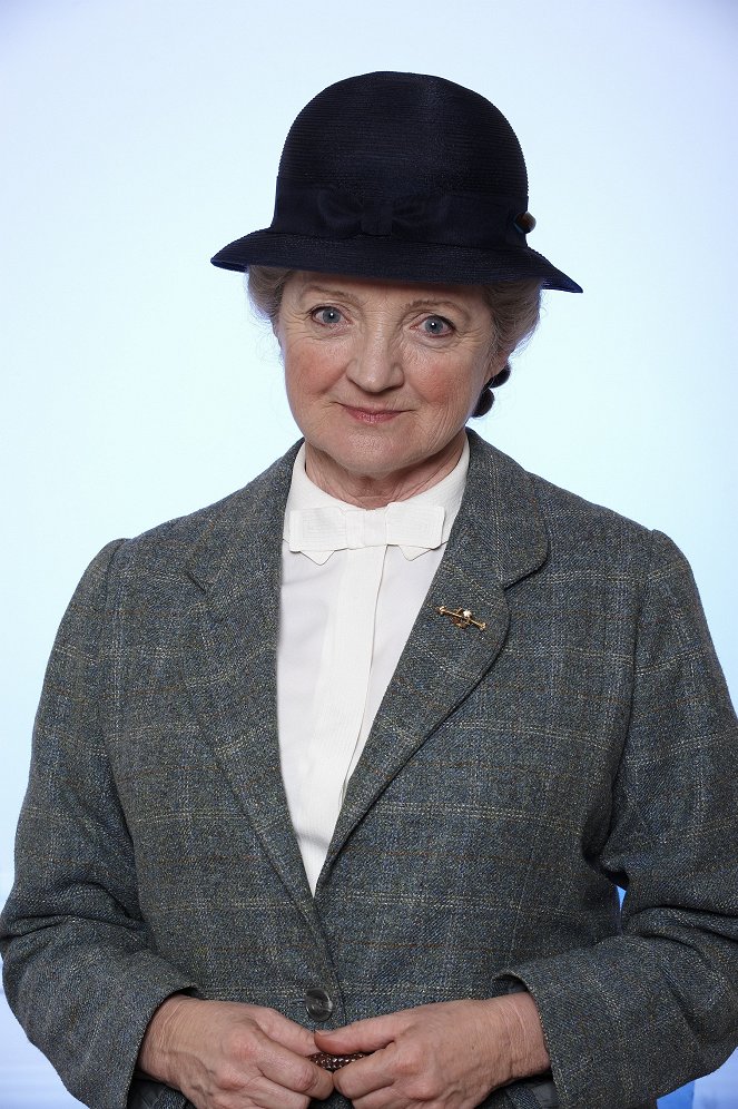 Agatha Christie's Marple - Season 4 - Neiti Marplea ei petetä - Promokuvat - Julia McKenzie