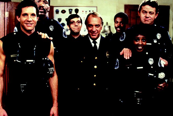 Policejní akademie 2 - Z natáčení - Steve Guttenberg, Bubba Smith, Michael Winslow, David Graf, Marion Ramsey