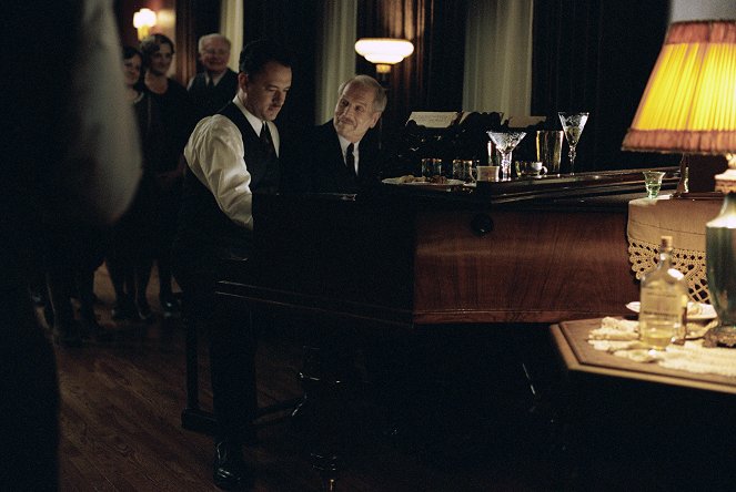 Road to Perdition - Photos - Tom Hanks, Paul Newman