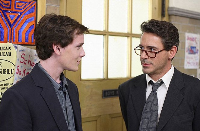 Charlie Bartlett - Photos - Anton Yelchin, Robert Downey Jr.