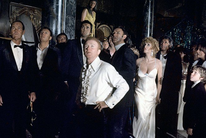 Poseidon Inferno - Filmfotos - Red Buttons, Gene Hackman, Stella Stevens, Eric Shea