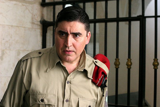 The Little Traitor - Photos - Alfred Molina