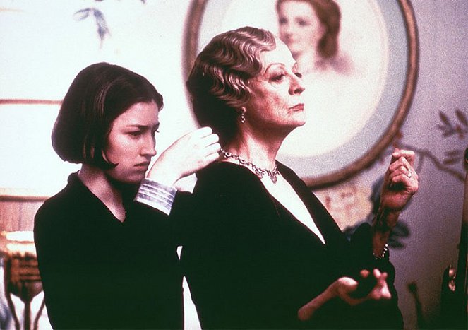 Gosford Park - Z filmu - Kelly Macdonald, Maggie Smith