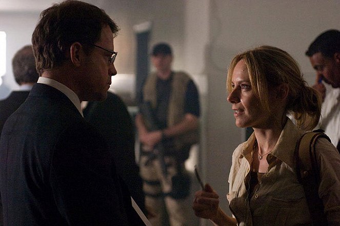 Zöld zóna - Filmfotók - Greg Kinnear, Amy Ryan