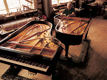 Note by Note: The Making of Steinway L1037 - Filmfotos